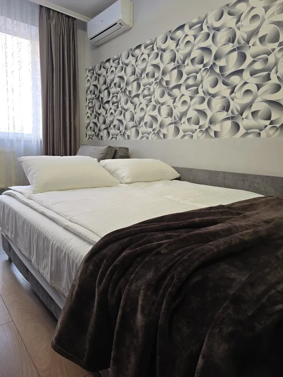 Квартира возле парка "Краснодар" (2-х комнатная)