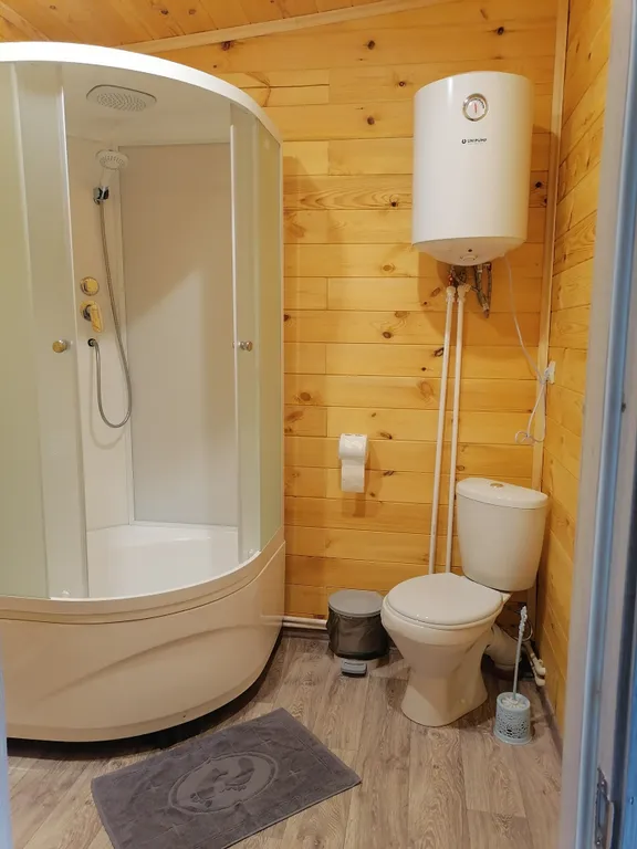 Комфортный, благоустроенный дом с видом на горы