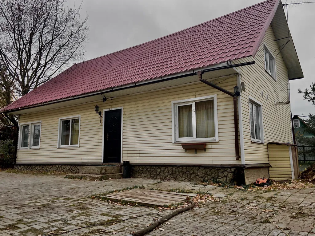 Коттедж Коттедж с сауной и бассейном — Коммунар