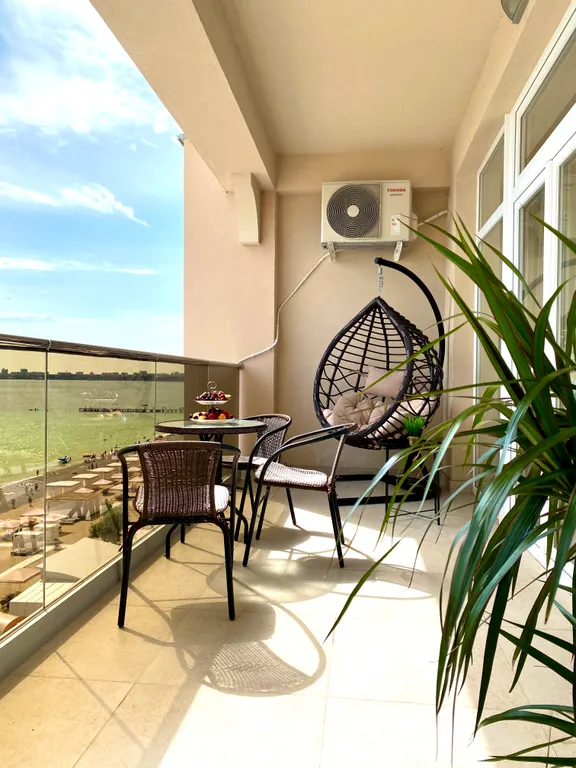 Апартаменты с видом на море на первой линии