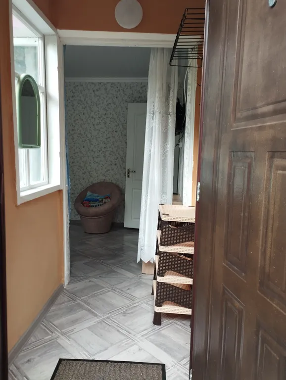 Двухкомнатный домик в частном домовладении