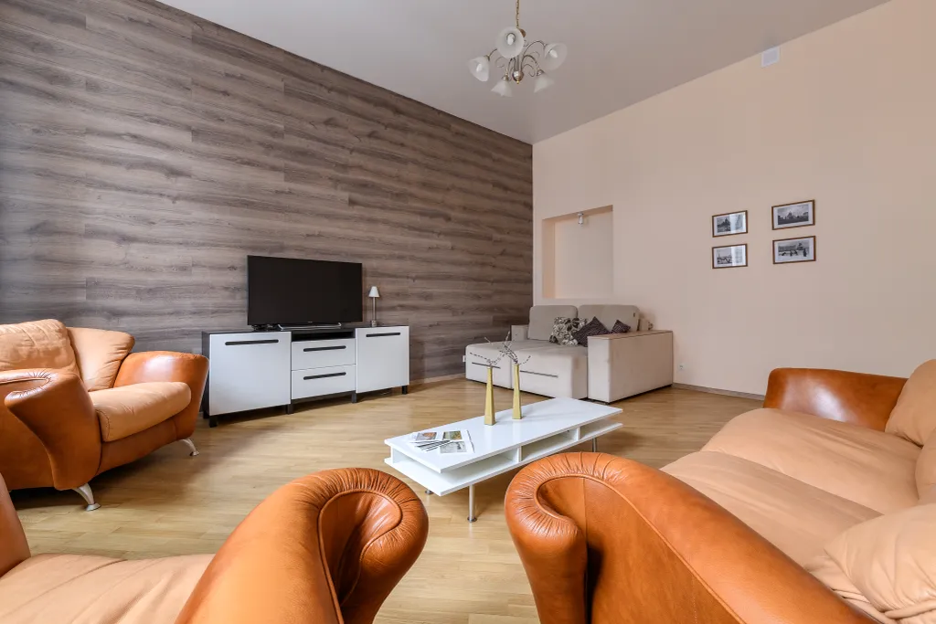 Апартаменты у Эрмитажа
3 спальни, 2 санузла.