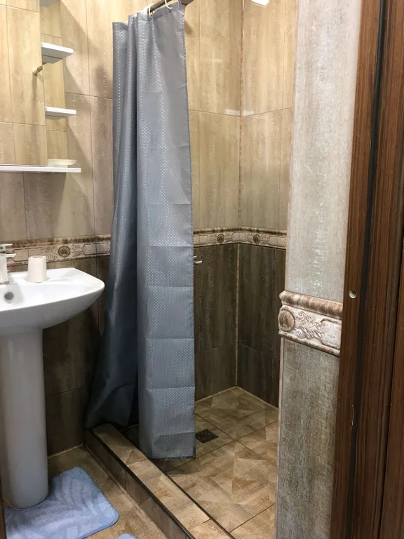 Квартира Номер Люкс на берегу реки Сулак с видом на горы Сулакского каньона. — Миатли