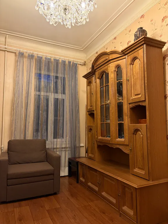 Квартира Квартира в доме-памятнике — Санкт-Петербург
