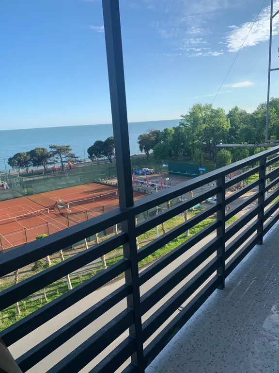 Студия с видом на море