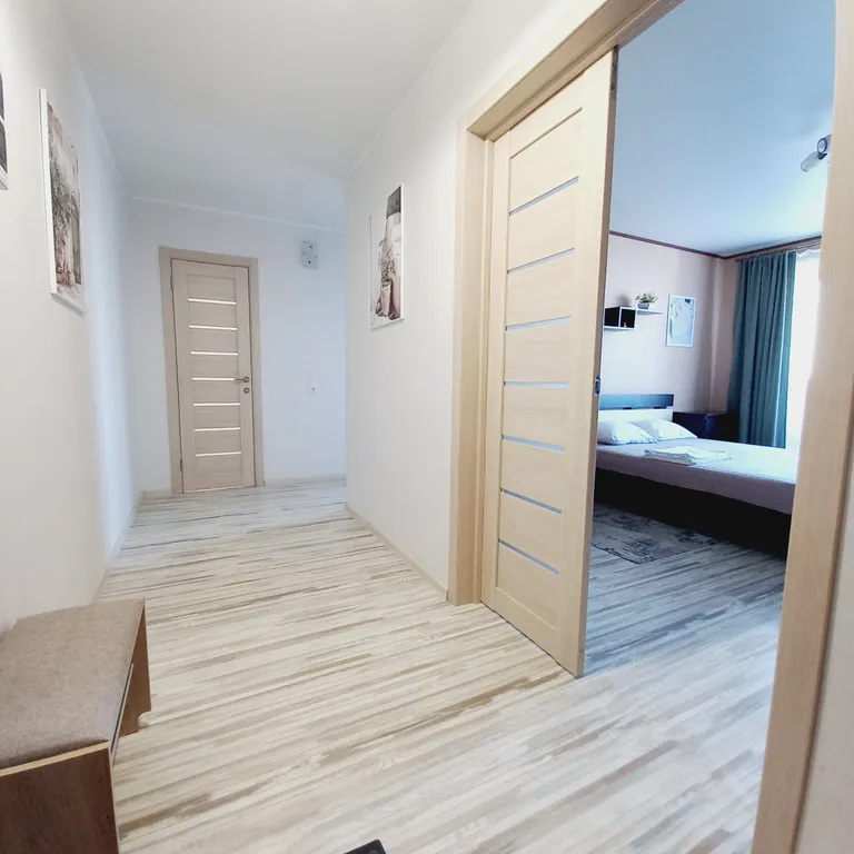 Квартира в центре, рядом с АЗ Урал