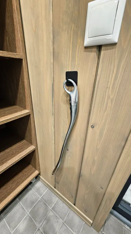 Далеко и надолго