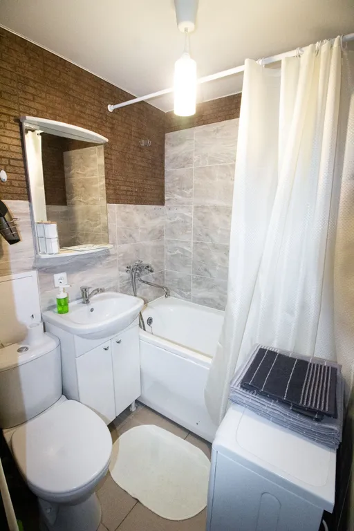 Двухкомнатная квартира евроформата в центре с видом на Тагильский пруд