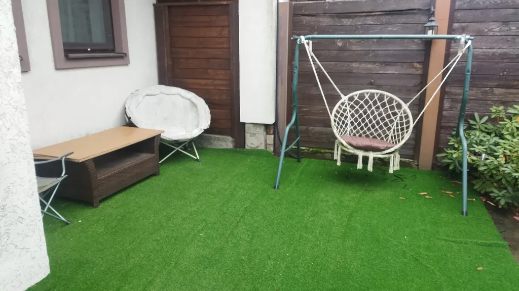 Таунхаус у озера в сосновом лесу