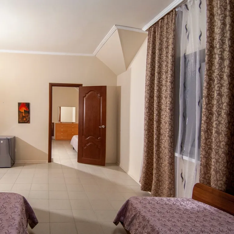 Двухкомнатный семейный номер