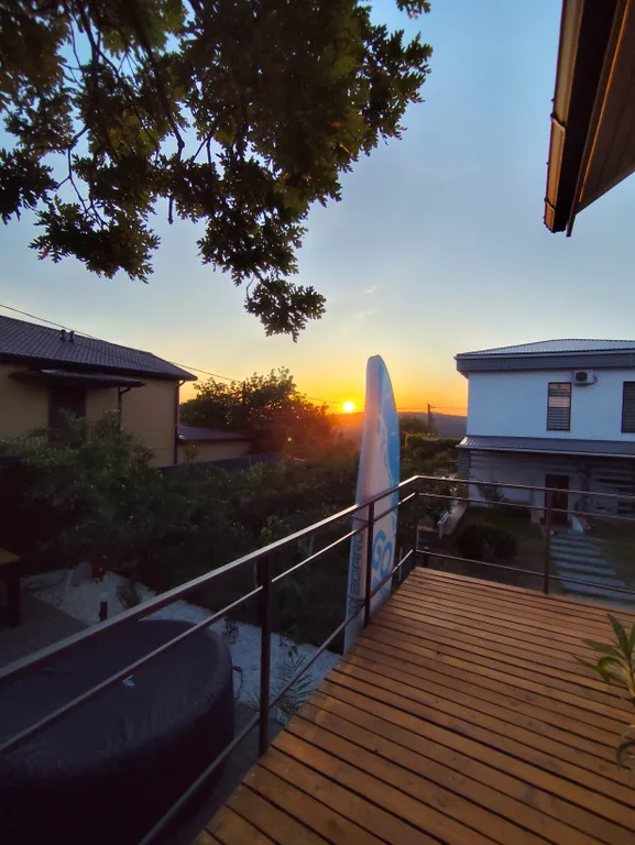 Апартамент на горе с видом на море и сад