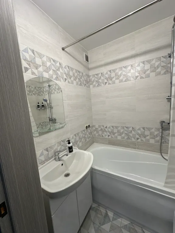 Уютная квартира в центре города, 2 комнаты, на первом этаже