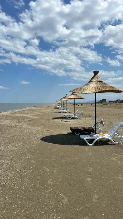 Дом на берегу Каспийского моря