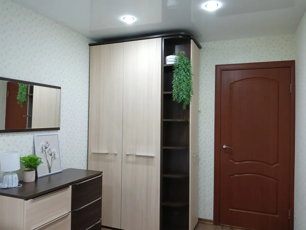 Ваш Рантье на Книповича 19 рядом с Cosmos