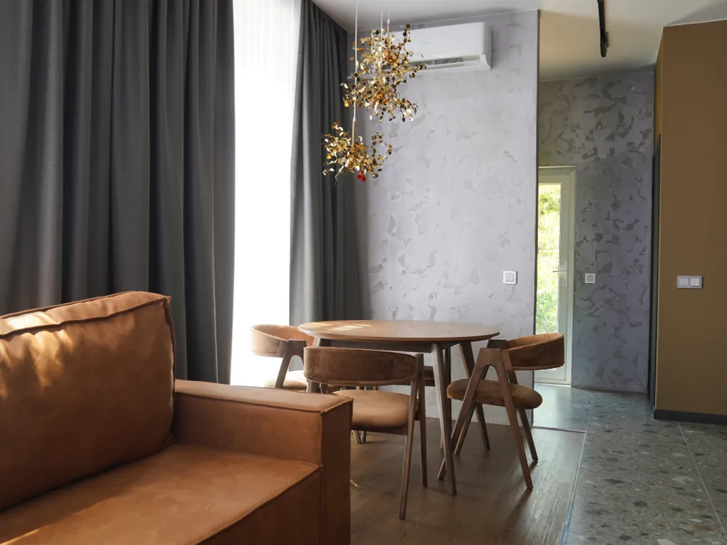 Шикарный дом с теплым бассейном и сауной