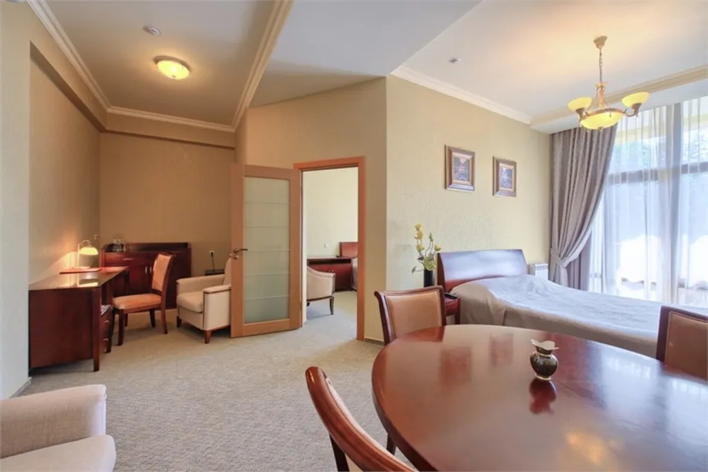 Люкс Семейный (две двуспальные кровати)