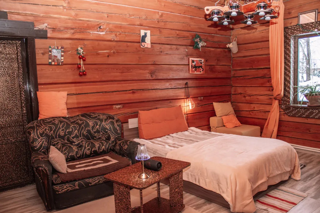 Атмосферный уютный экокоттедж из кедра с прудом