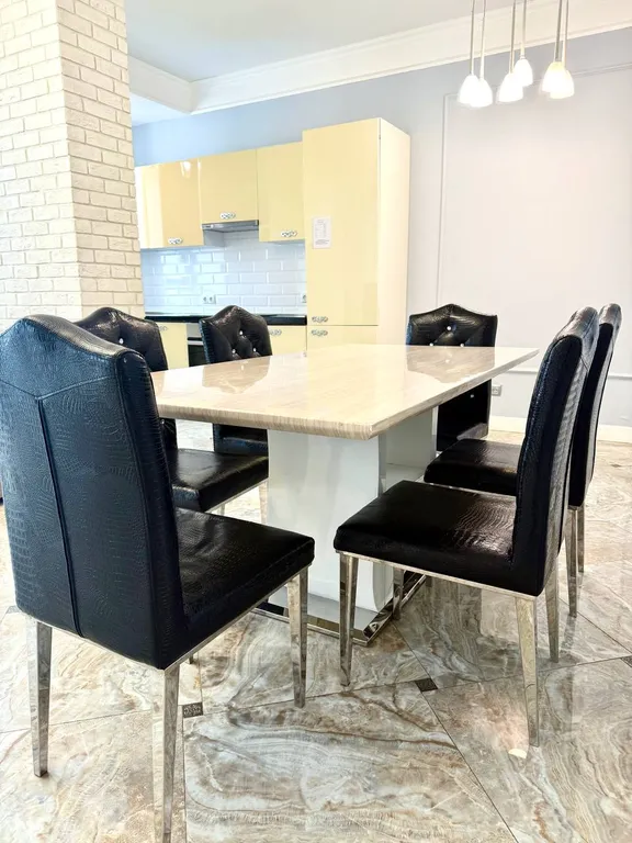 Двухкомнатная на Гостином дворе