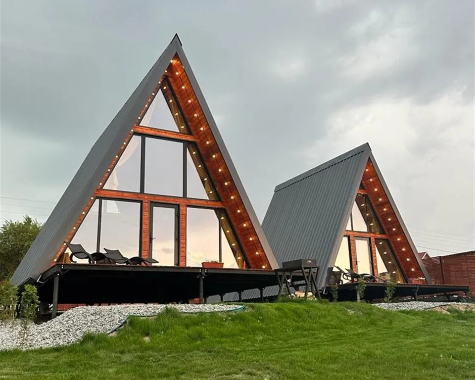 Треугольный дом А-фрейм рица