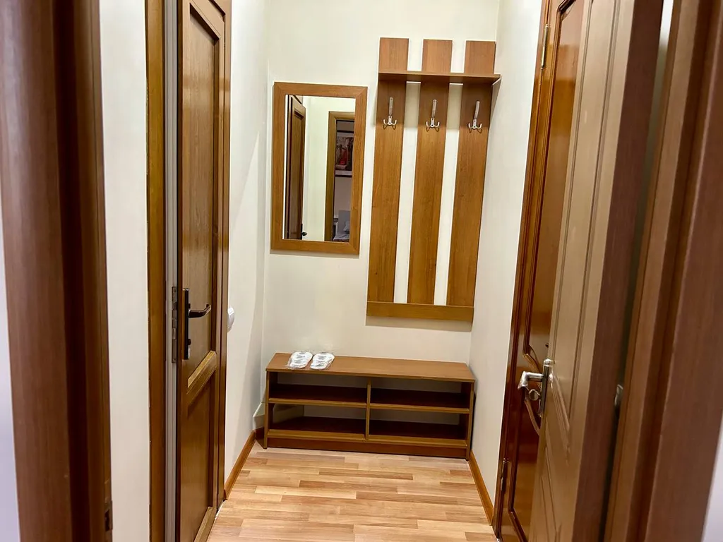 Уютный трехместный номер с двуспальной кроватью