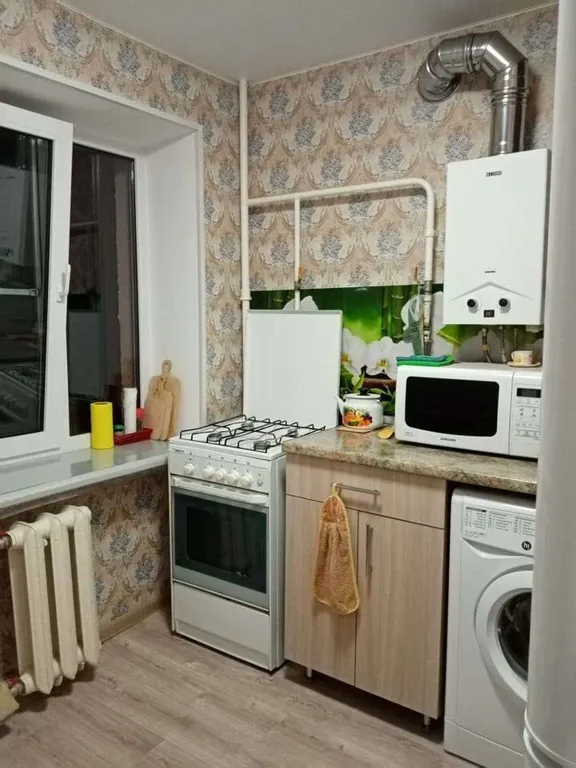 Благоустроенная двухкомнатная квартира