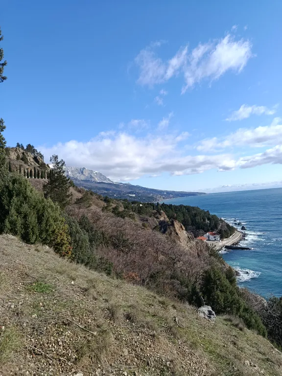 Красивая, современная квартира на ЮБК Первая линия к морю
