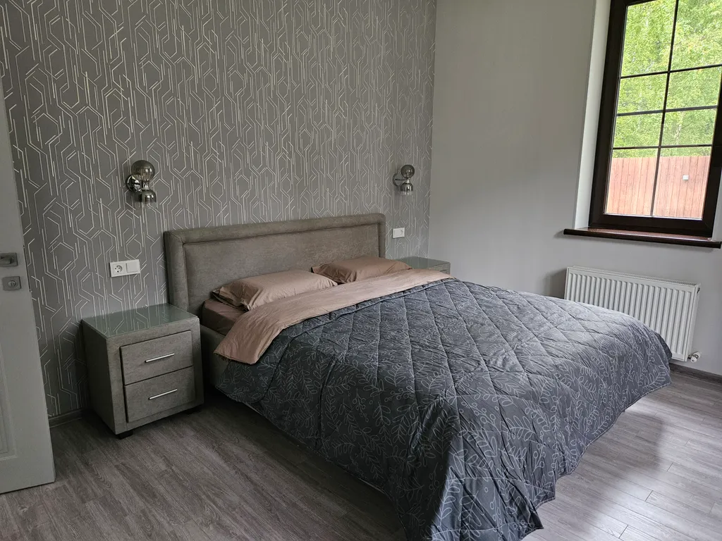 Дом, баня, чан, отапливаемая беседка