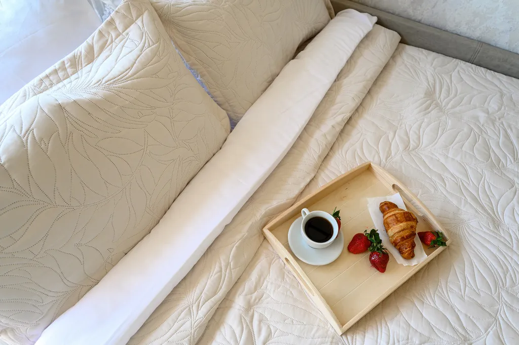 Студия с террасой и видом на горы