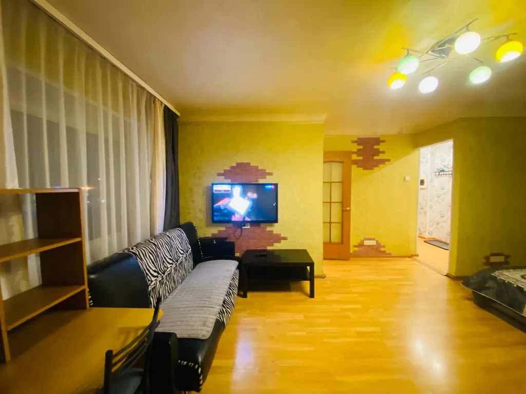 2-х комнатная квартира в центре, недалеко от вокзала