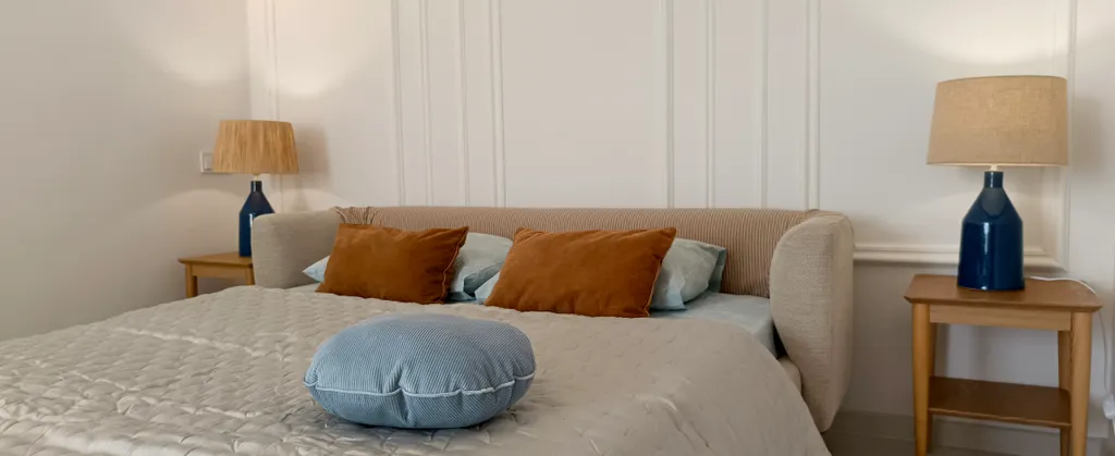 Апартаменты у Мирожского монастыря