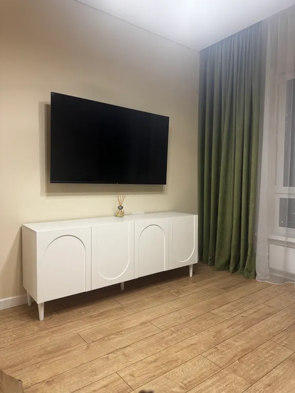 Новая стильная квартира с панорамным видом на море и рядом с пляжем