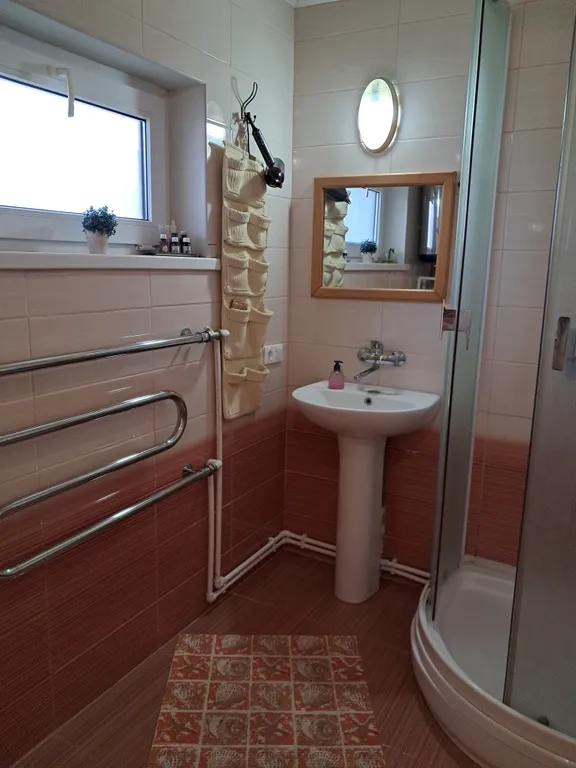 Дом с баней в тихом месте, посёлок Мостовской