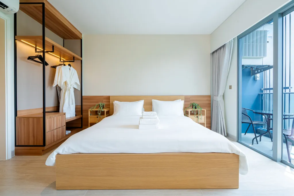 Laguna Lakeside residences apartment 1405