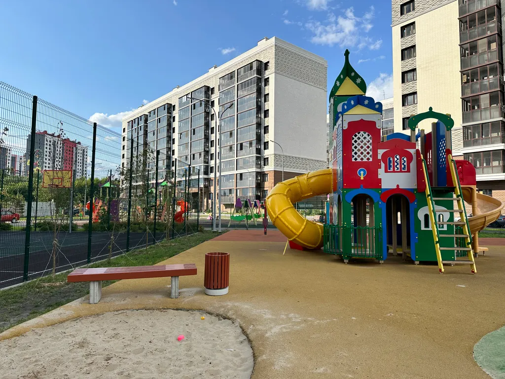 Квартира Квартира комфорт у метро с парковочным местом — Казань