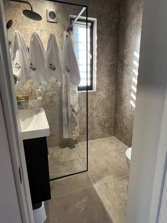 Дом у леса с баней и чаном