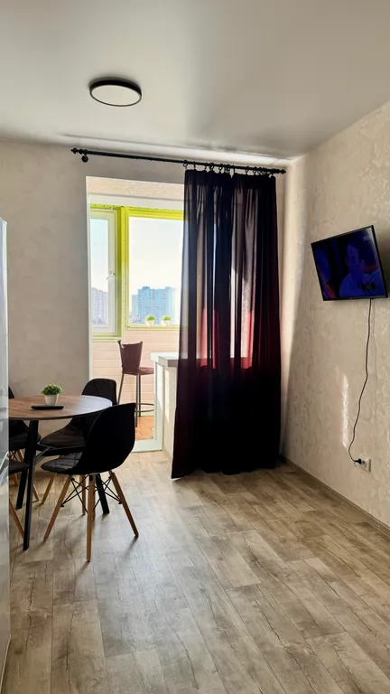 Уютная однокомнатная квартира с видом на самые красивые закаты у реки