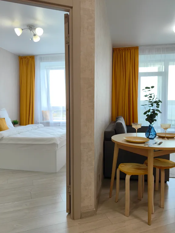 Яркая квартира на Визнюка