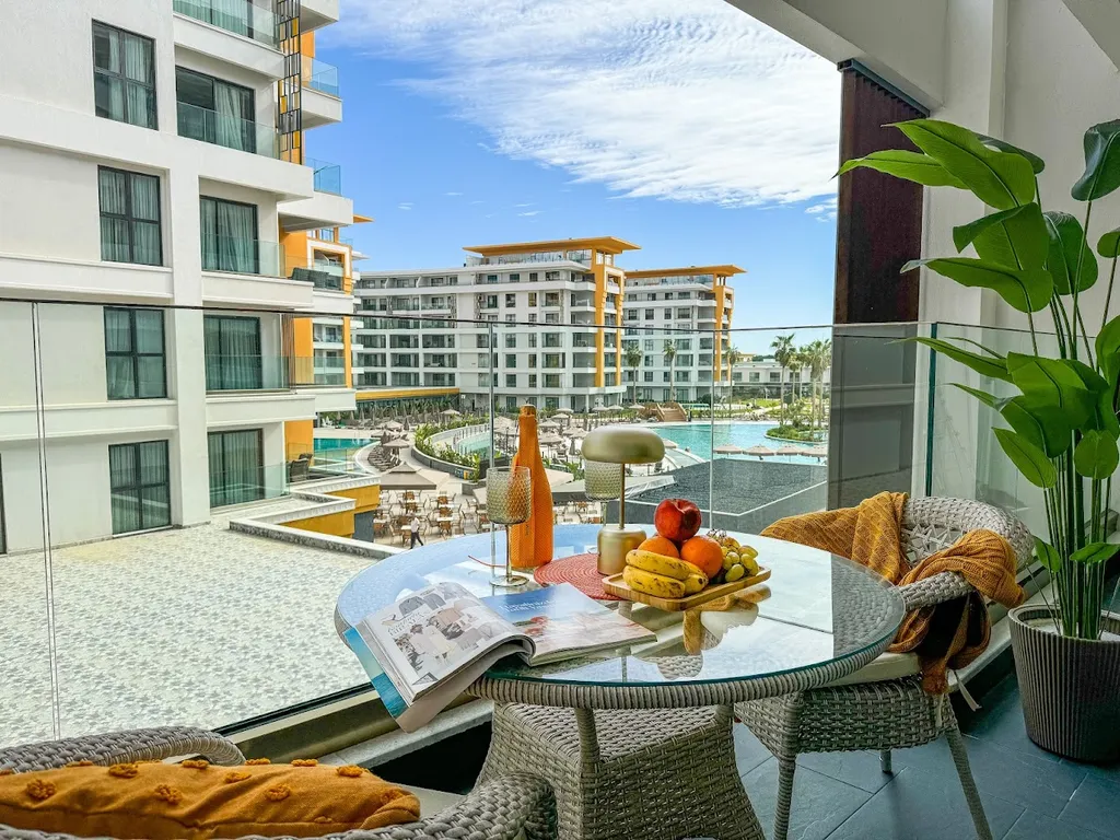 Стильный апартамент в отельном комплексе Azura World В