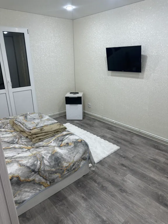 Двухэтажный дом с баней и бассейном