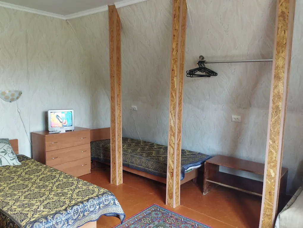 Комната с кондиционером на мансардном этаже