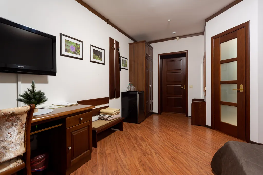 Дом с бассейном и баней для уединенного отдыха