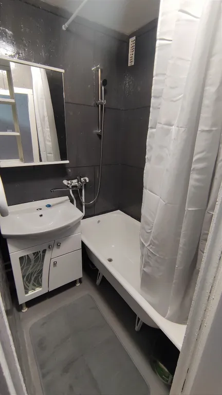 2-комнатная квартира рядом с ЖД Гривно