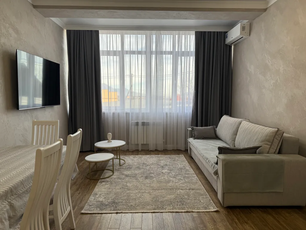 Уютная квартира в курортной зоне напротив парка Победы