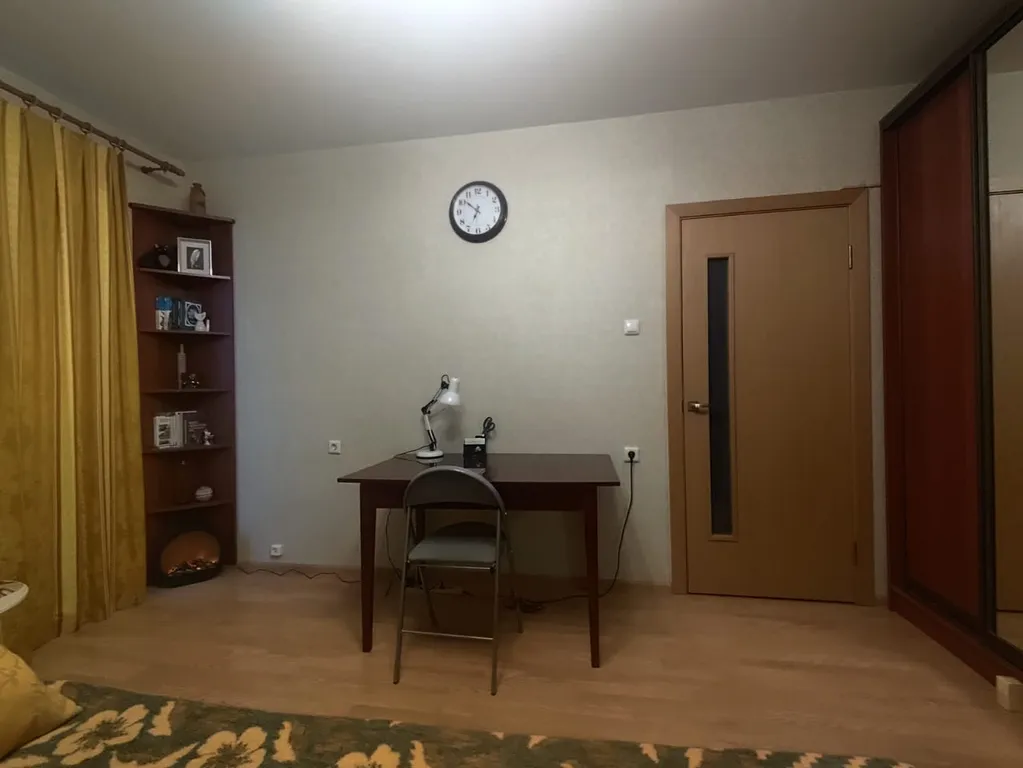 Квартира Квартира Взгляд с высоты Авроры на Неву — Санкт-Петербург