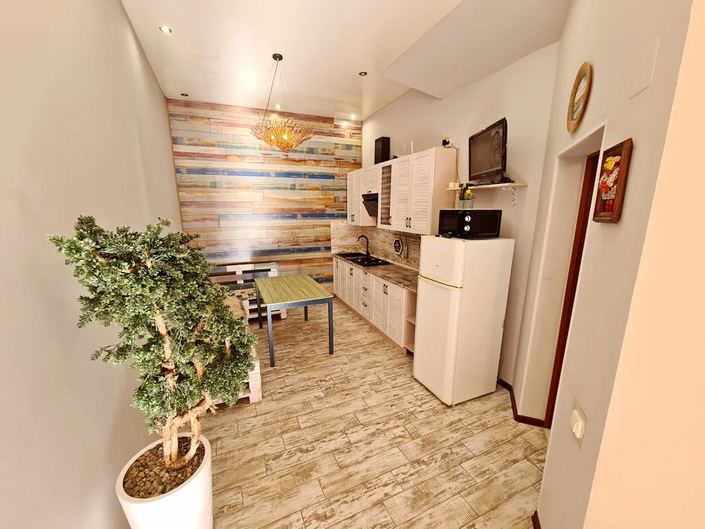 Коттедж у моря со своим двором до 11 человек, беседка, костровая чаша.