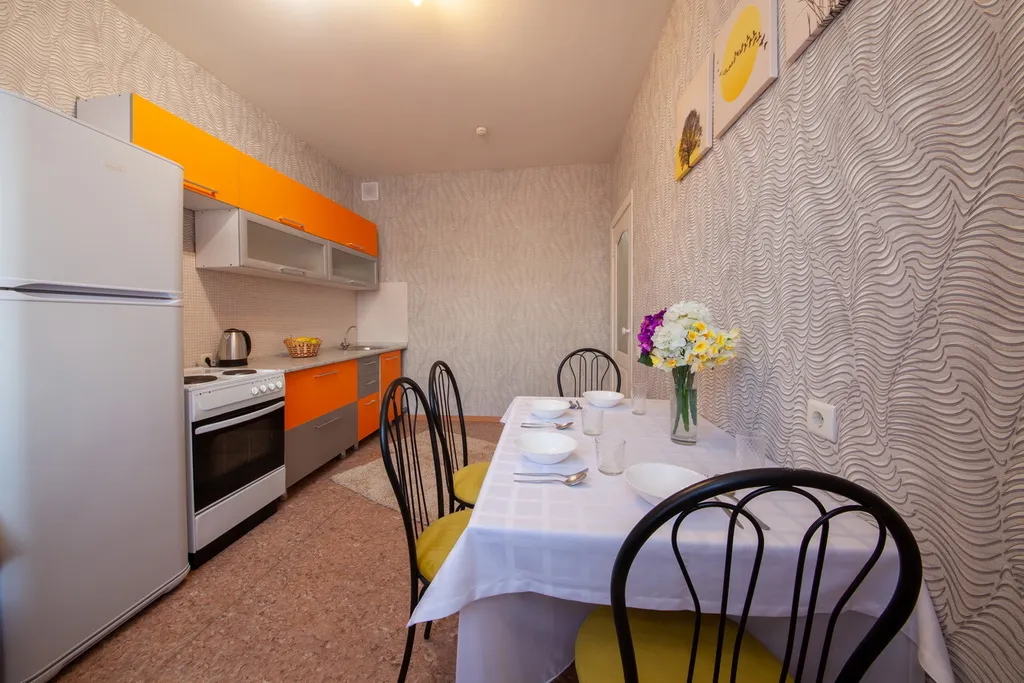 Двухкoмнатная квaртиpа нaпpотив TРЦ Плaнeта