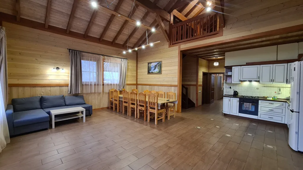 4-комнатный Дом