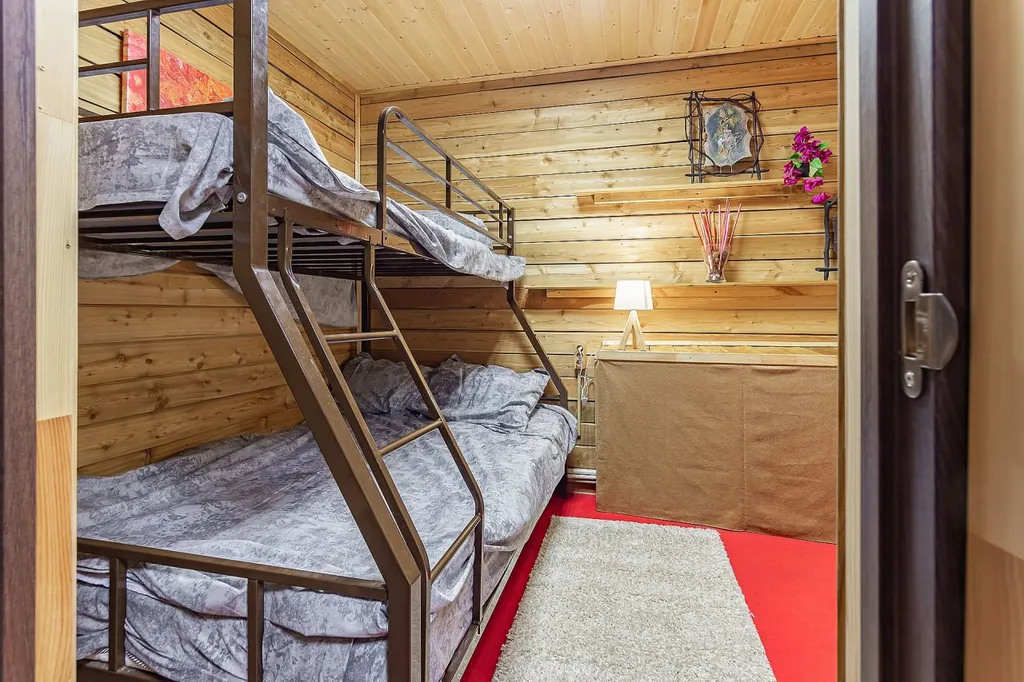 Большой дом для веселой компании