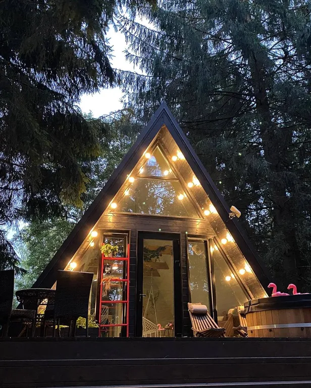 Коттедж Нескучный треугольный дом Mökki с купелью — аренда посуточно в Кингисепп