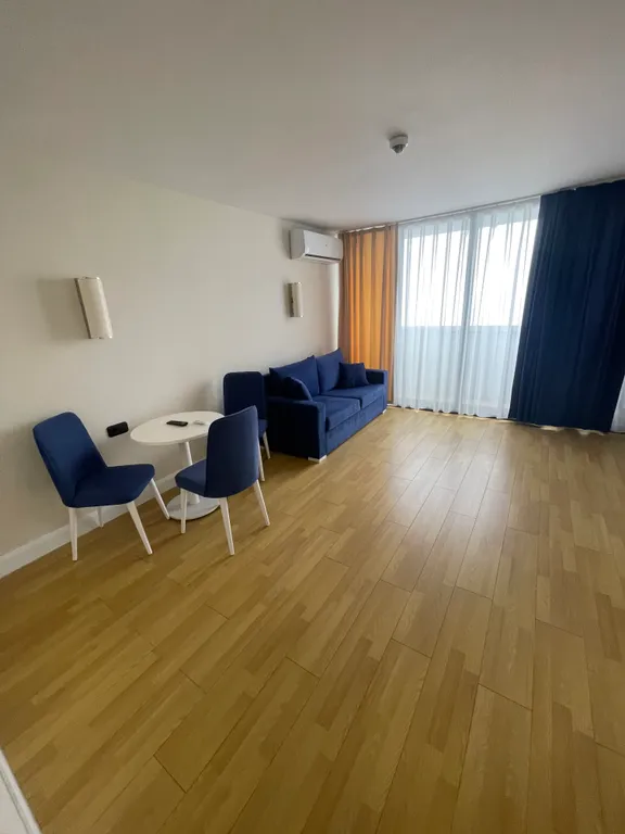 Апартаменты 2 х комнатные с видом на море на высоком этаже